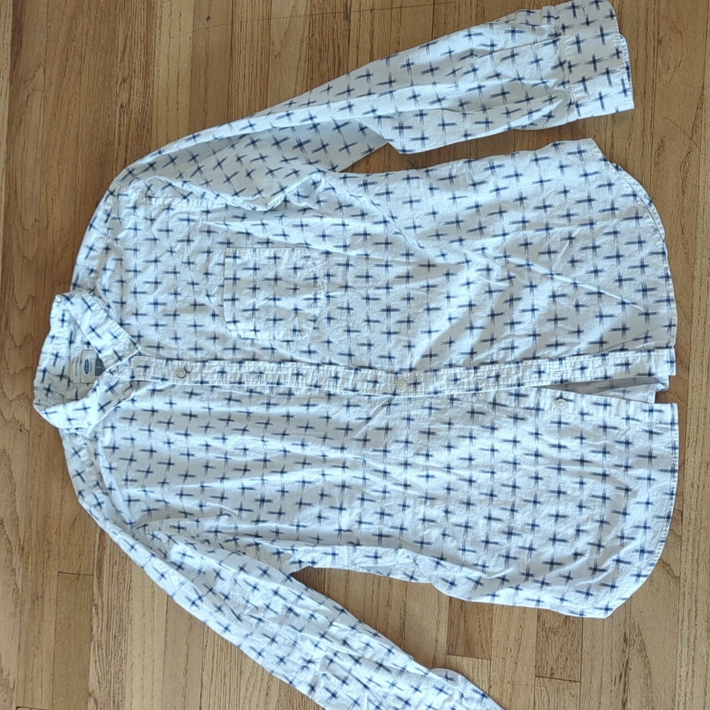 Men's button-down blue and white slim fit Old Navy shirt size large
